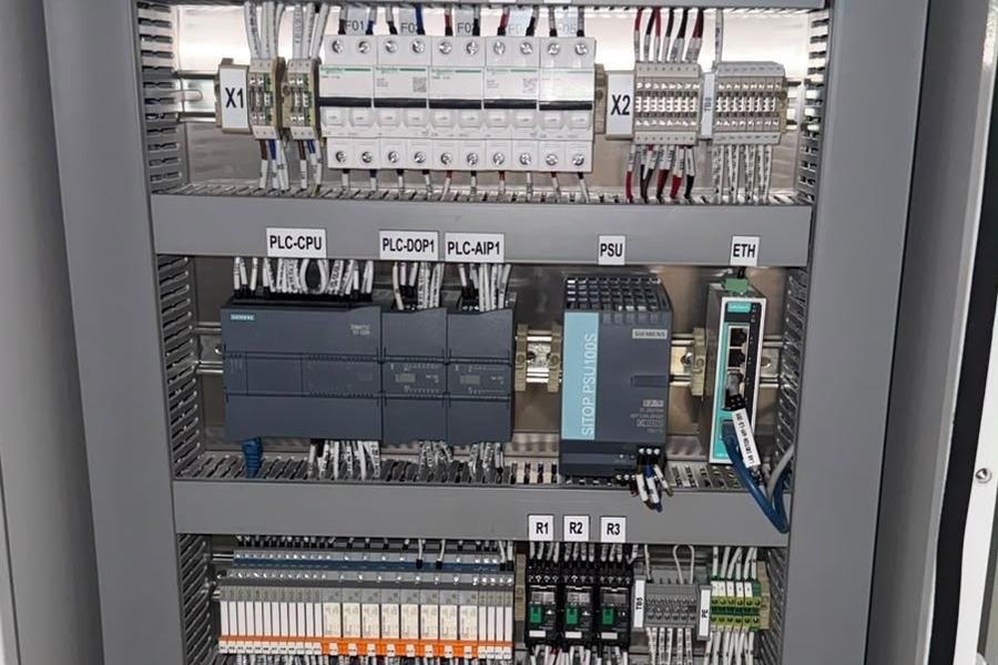 Siemens PLC control panel built by Control Clouds
