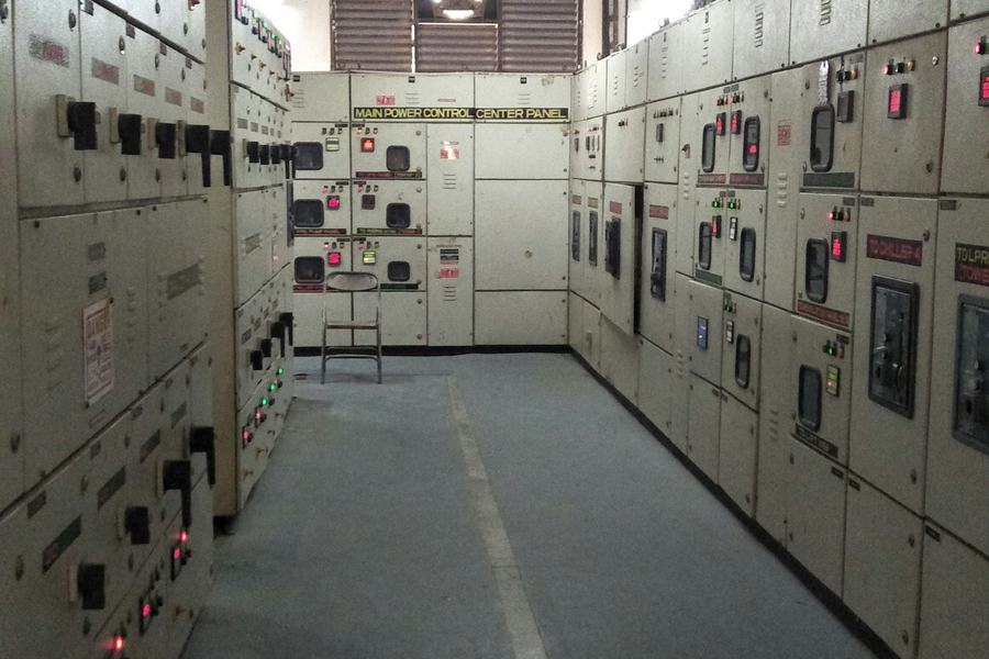Motor control centre (MCC) and LV switchgear panels